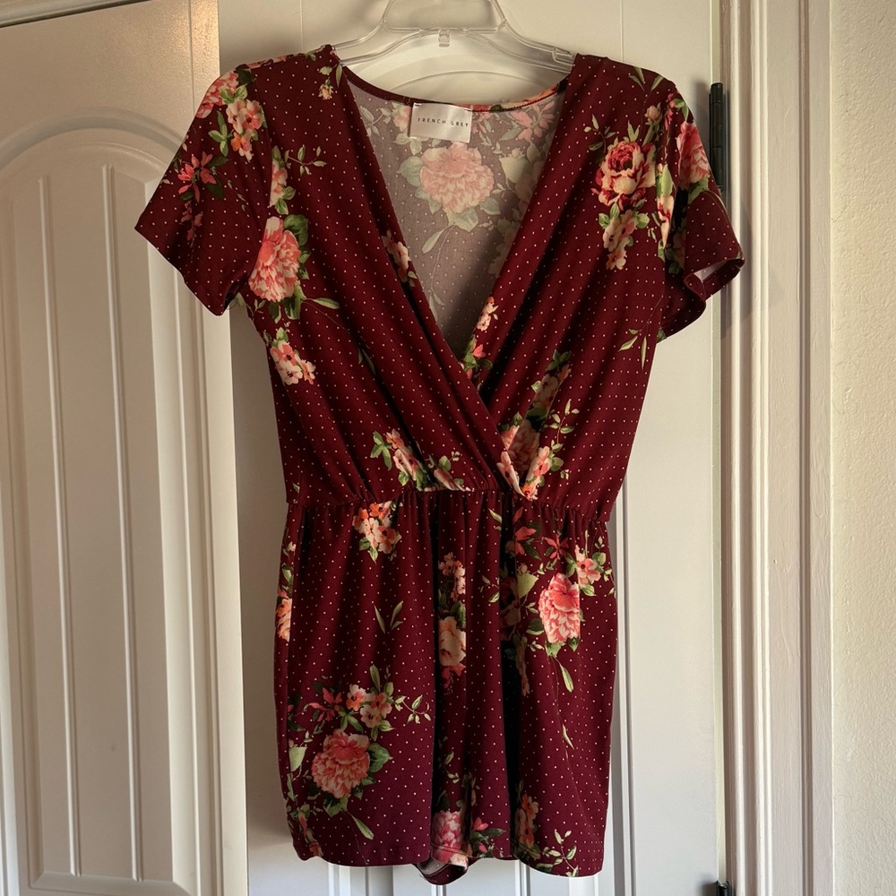 French Grey Burgundy Maroon Wine Floral Dot Romper - Womens XS